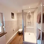 - Klima - Wallbox - Netflix Apartment *